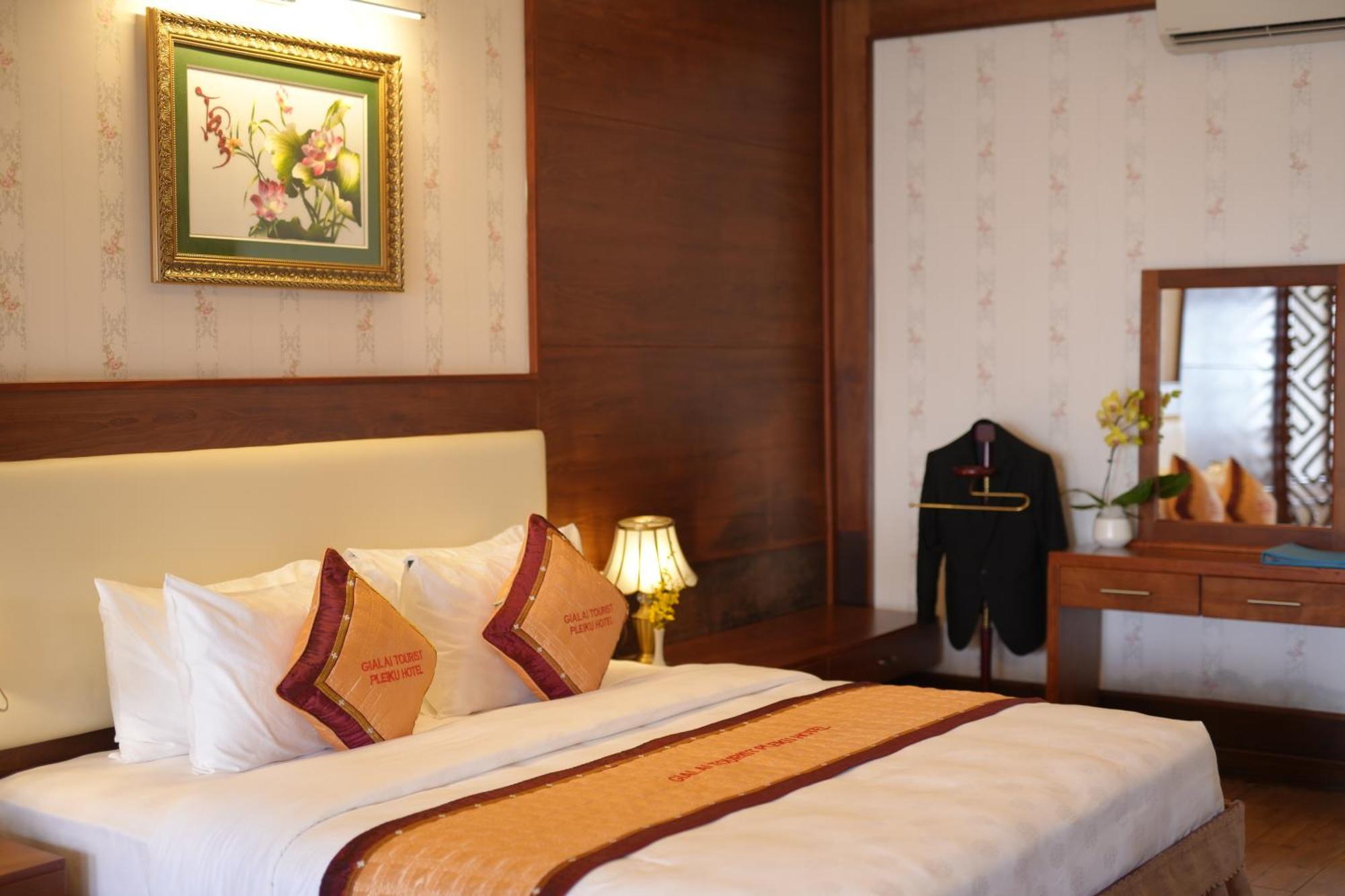 Pleiku Hotel By Gia Lai Tourist Ngoại thất bức ảnh
